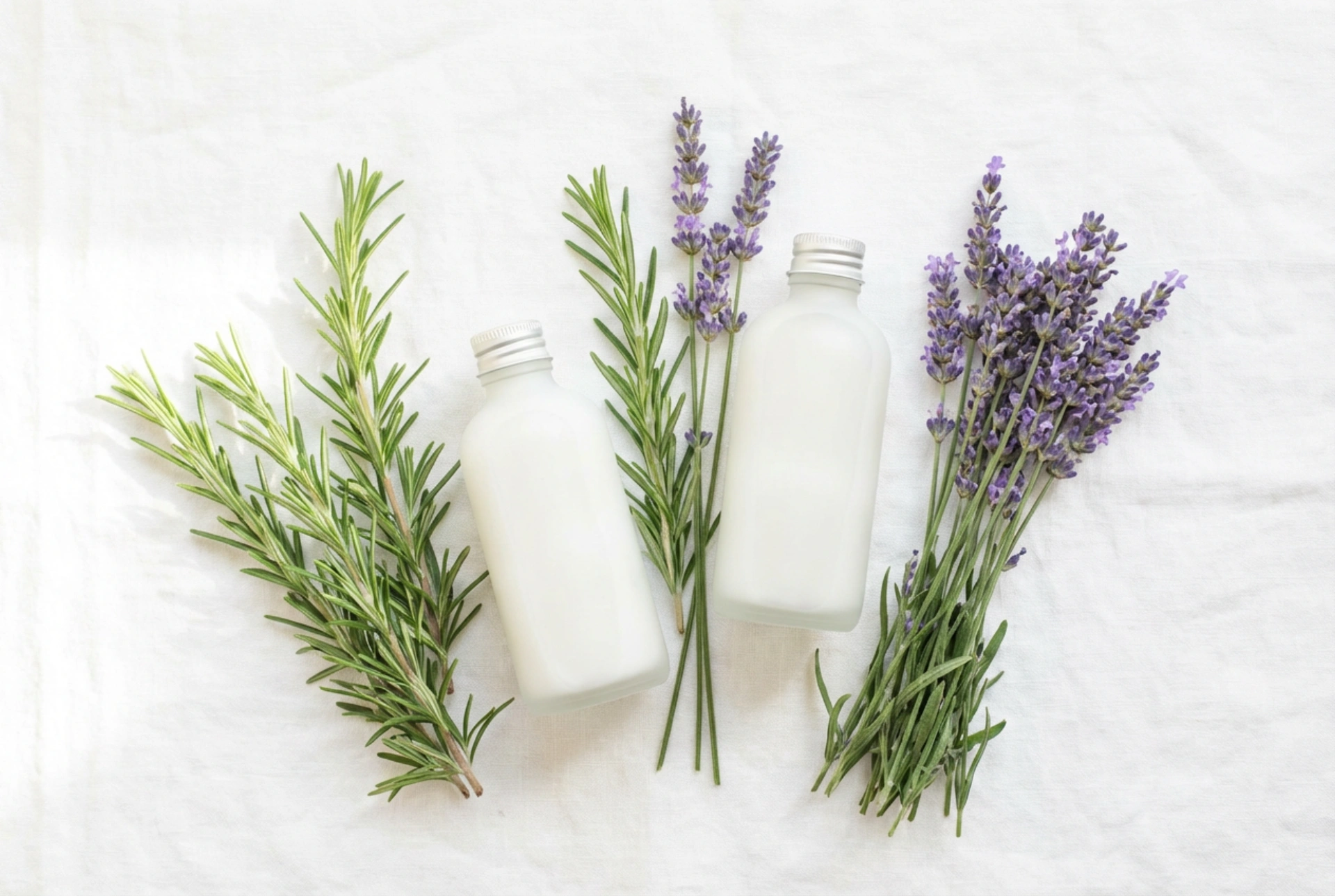 Naturlig sjampo 'uten kjemikalier': hvordan lese ingredienslister og velge bevisst